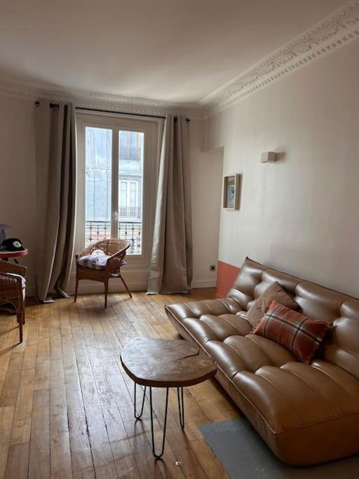 Un Fabuleux Decor Pour Un Chaleureux Appartement ปารีส ภายนอก รูปภาพ